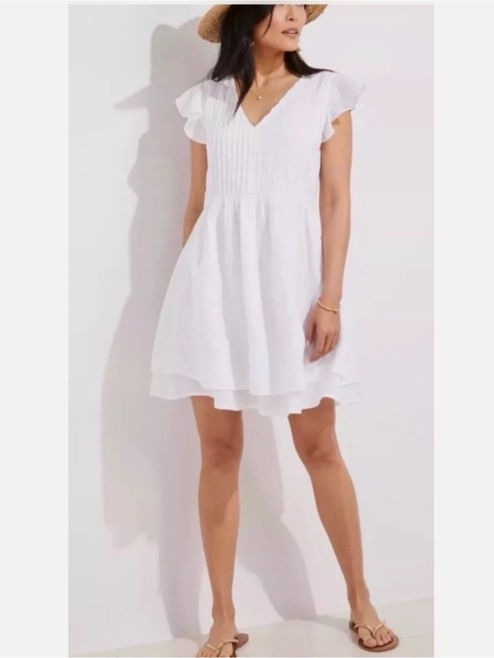 Women’s Vineyard Vines white linen pintuck flutter sleeve flare dress.